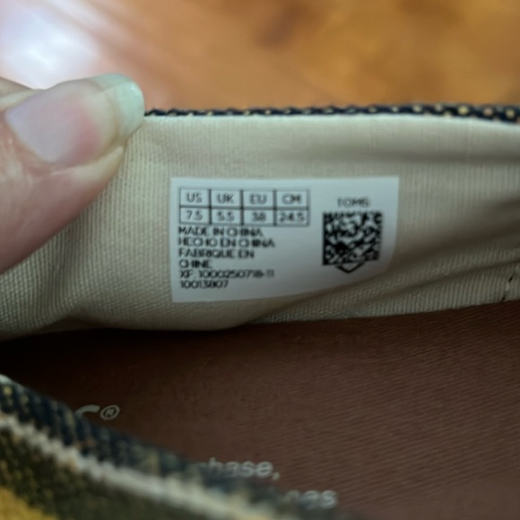 Toms Women’s Multicolor Slip On Shoe Size 7.5 Western Bohemian Slip-on - Picture 8 of 8